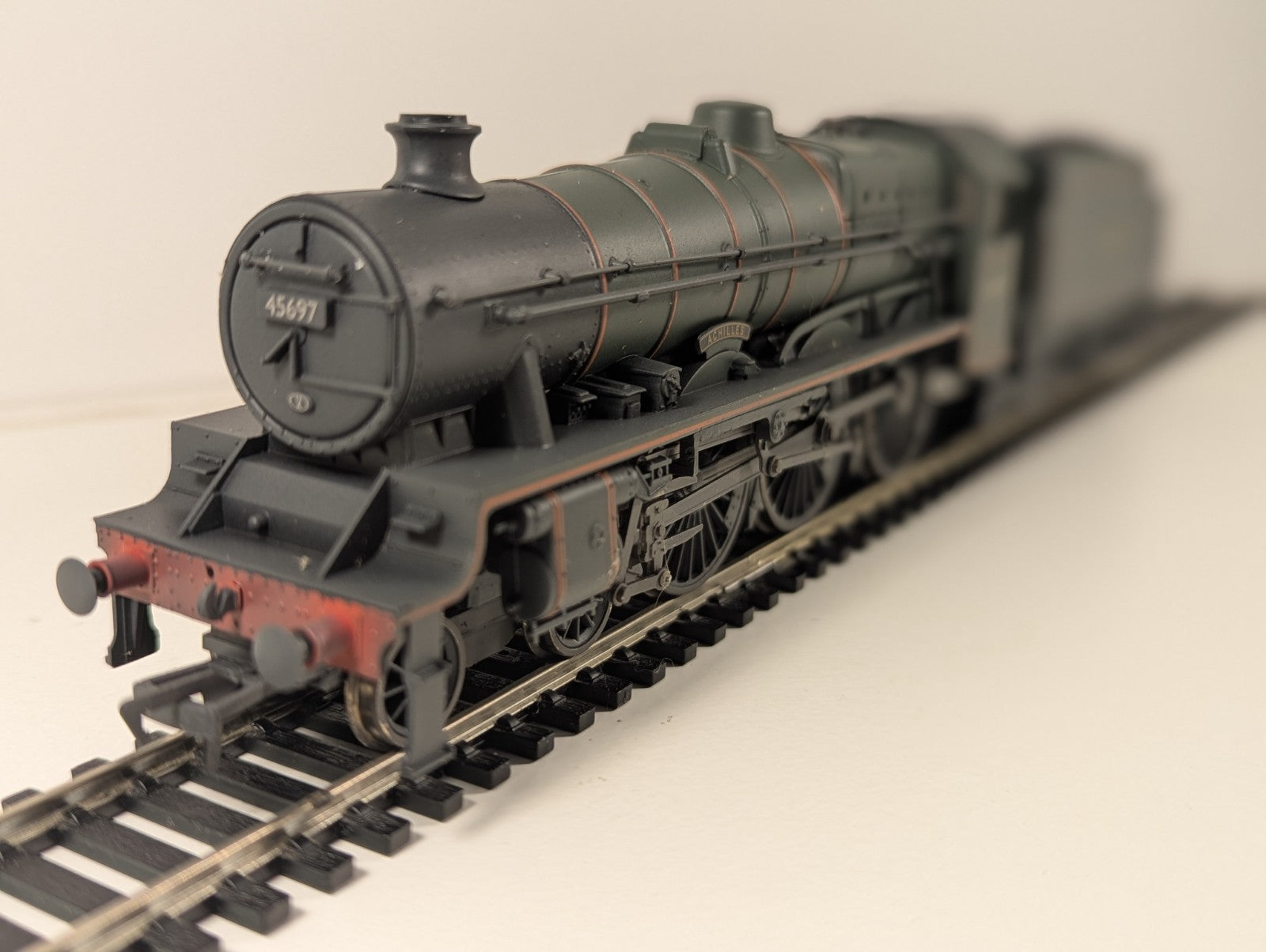 Bachmann 31-160 Jubilee Class 5XP 4-6-0 No. 45697 “Achilles” – Weathered