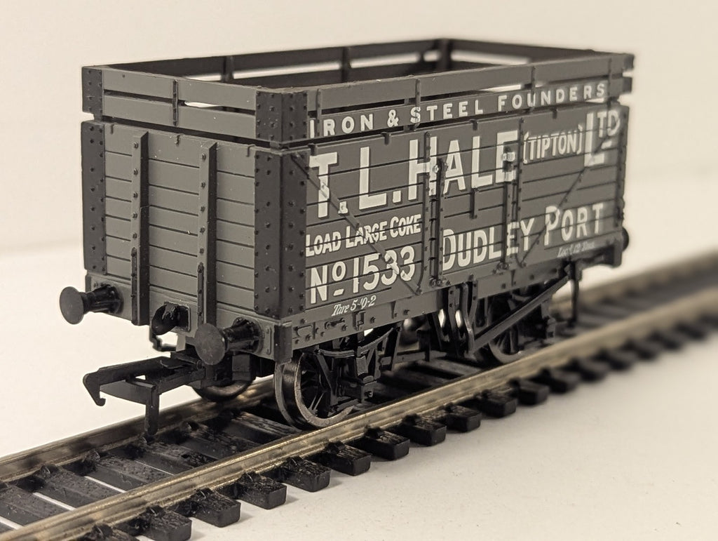 Bachmann OO Gauge 7 Plank End Door Wagon with Coke Rails T. L. Hale (Tipton) Ltd