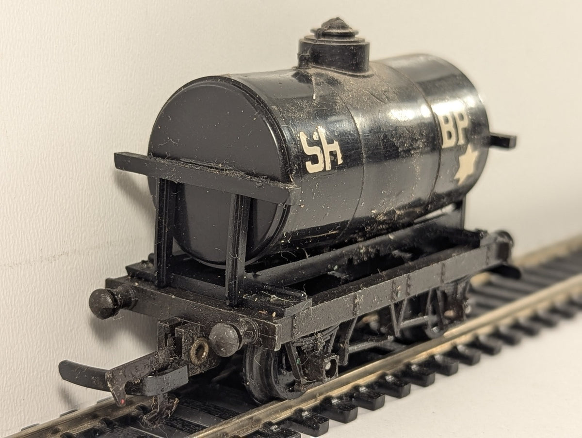 Tri-ang OO Gauge Shell-BP Tank Wagon Freight Wagon Shell-BP Black R.12