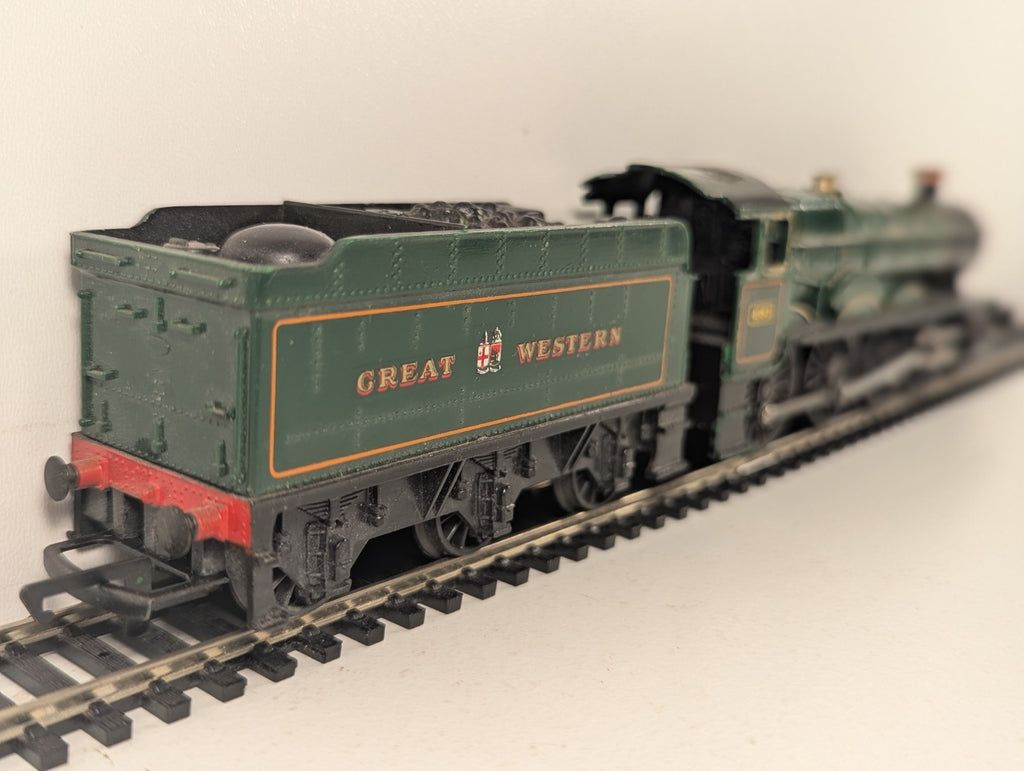 Tri-ang OO Gauge GWR 4900 Hall Class 4-6-0 'Albert Hall' Steam Loco