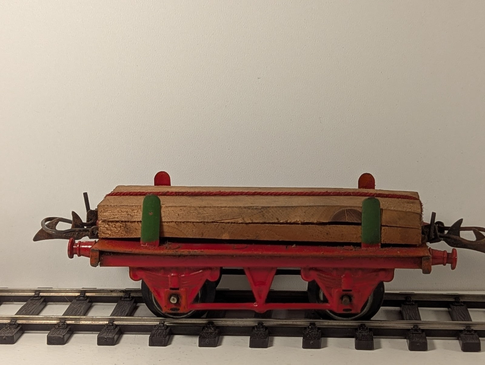 Hornby Series O Gauge Tinplate Timber Wagon Red