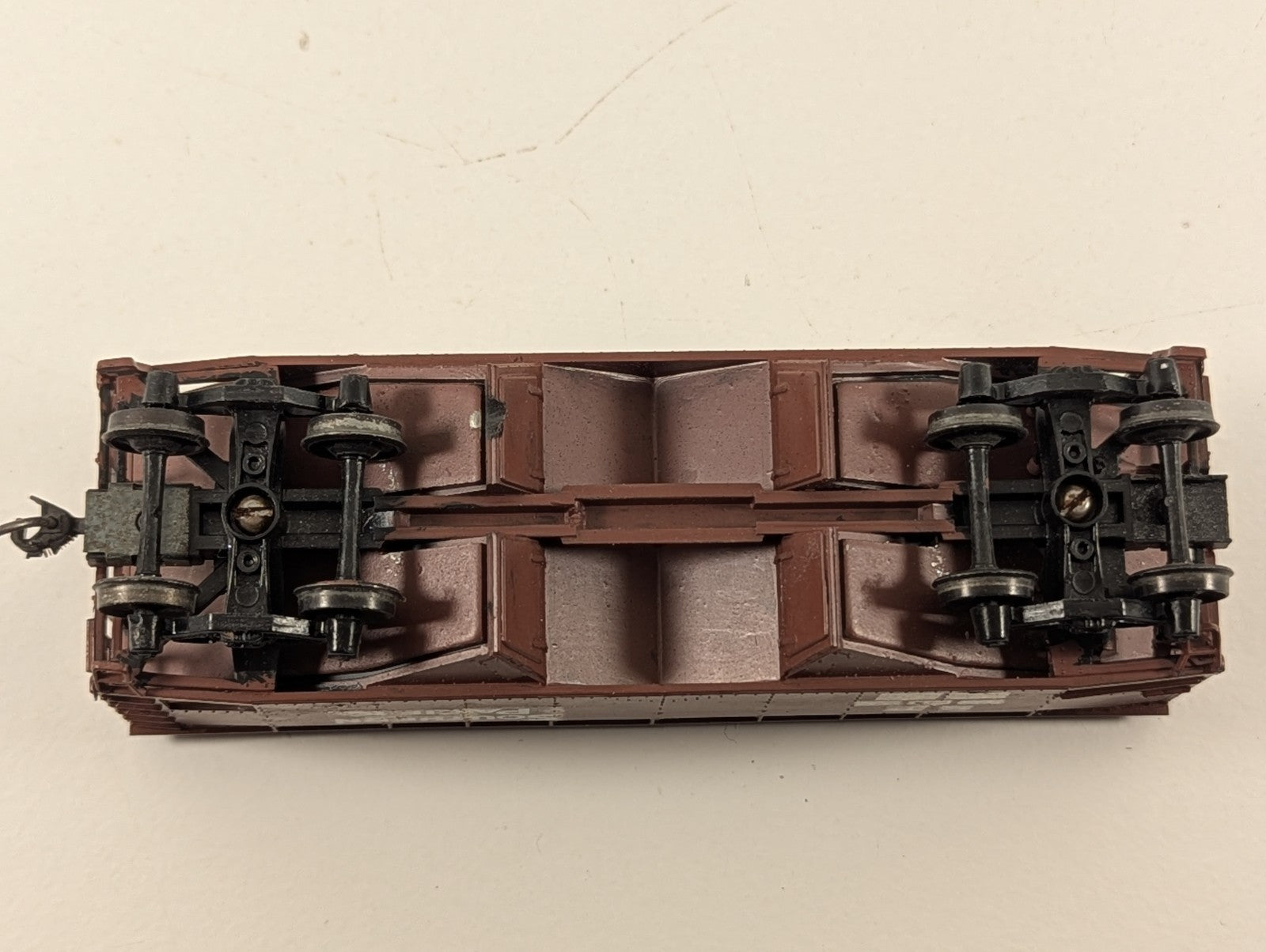 Athearn HO Gauge Southern Pacific Hopper Wagon – Renumbered