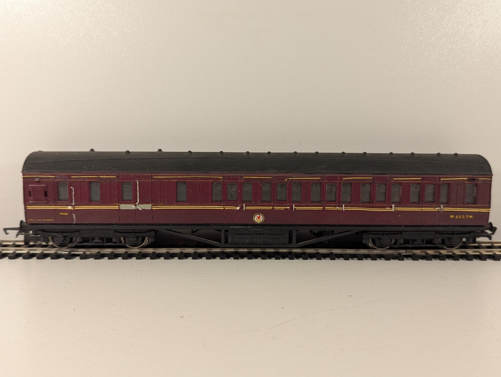 Mainline Railways OO Gauge BR 57ft Brake Third Corridor Coach