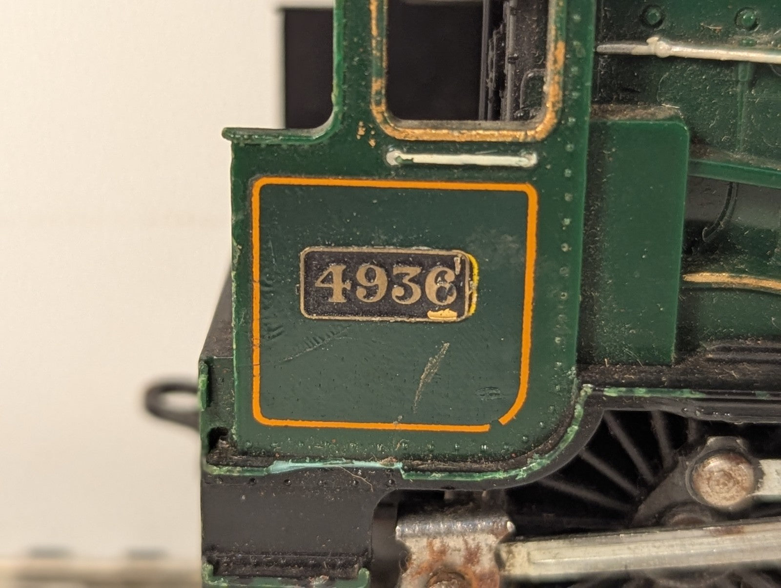 Hornby OO Gauge GWR Hall Class 'Kinlet Hall' Steam Locomotive 4936