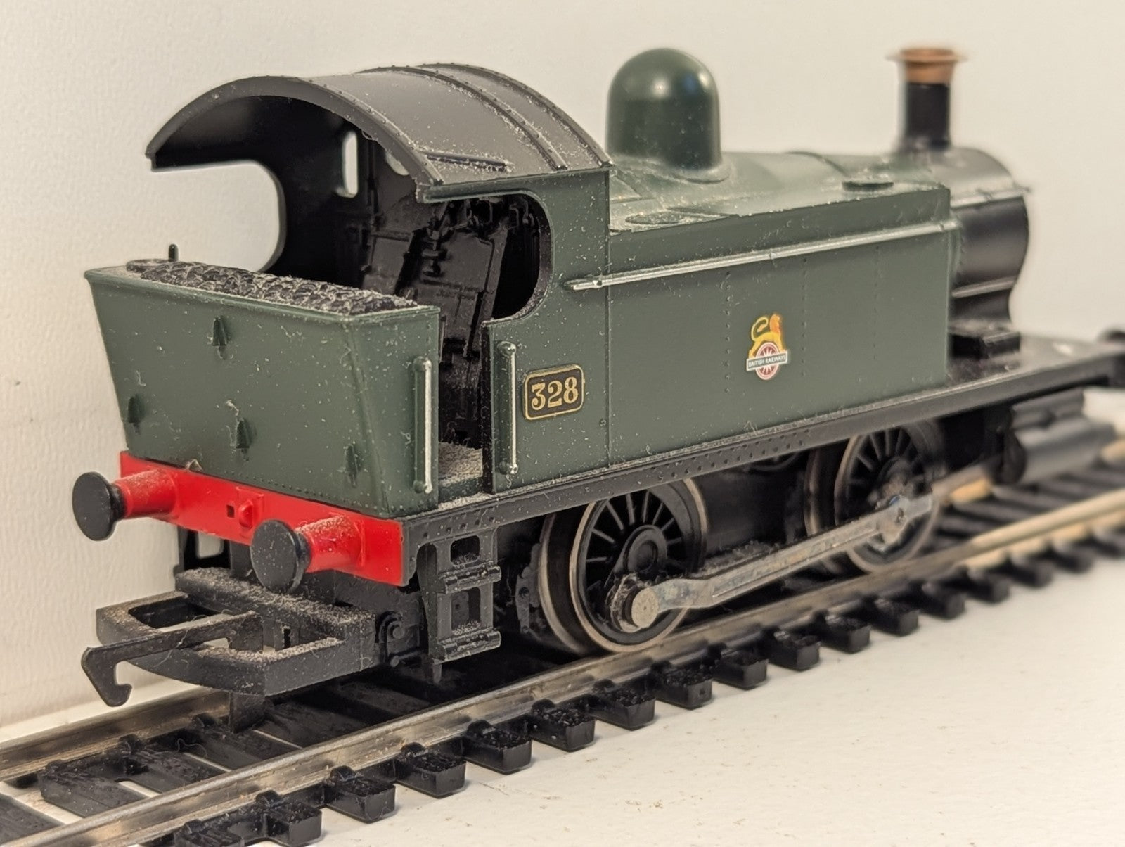 Hornby R2665 OO Gauge Class 101 0-4-0 Industrial Locomotive BR Green