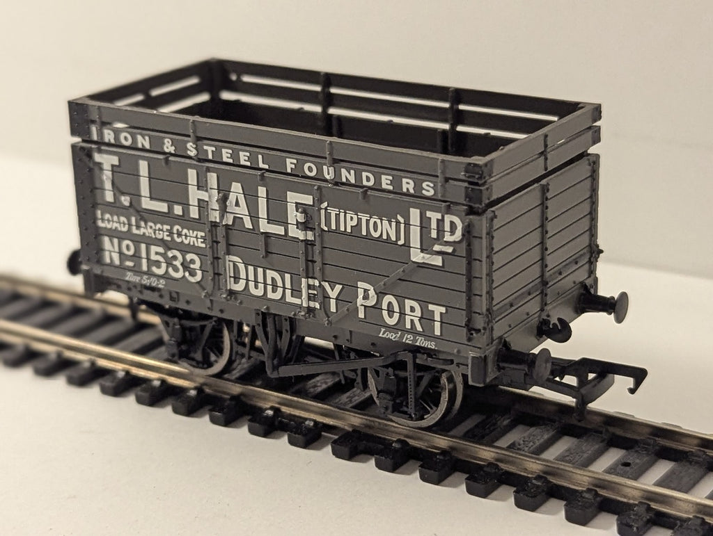Bachmann OO Gauge 7 Plank End Door Wagon with Coke Rails T. L. Hale (Tipton) Ltd