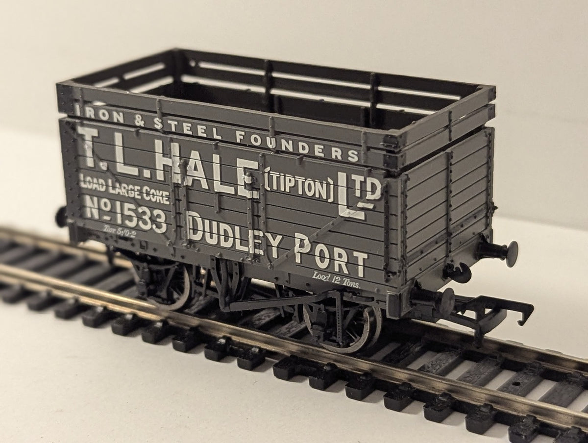 Bachmann OO Gauge 7 Plank End Door Wagon with Coke Rails T. L. Hale (Tipton) Ltd