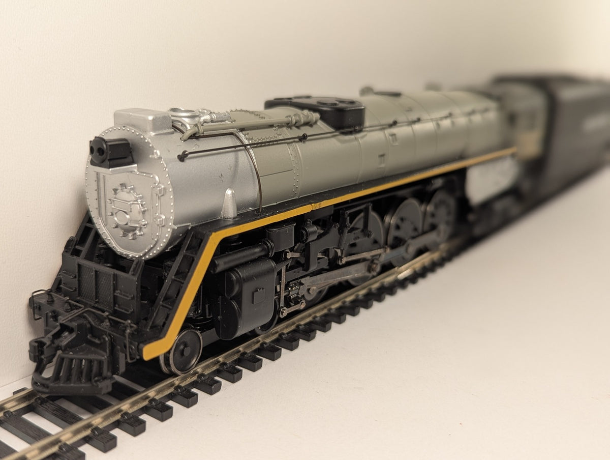 Bachmann HO Gauge 4-8-4 Northern Steam Locomotive 806