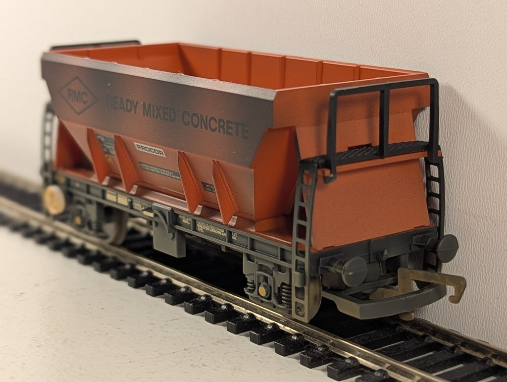 Hornby OO Gauge PGA Hopper Wagon Goods Wagon PR14366 RMC Orange R6013