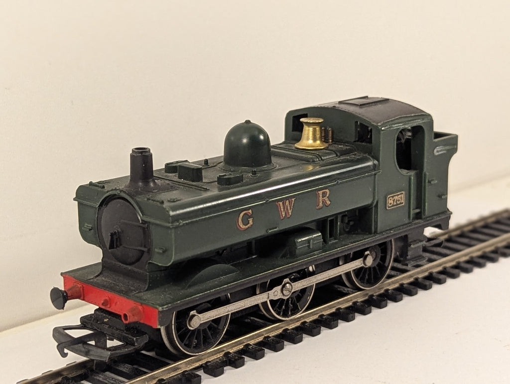 Hornby GWR 8751 Pannier Tank Locomotive OO Gauge - Needs Attention