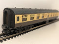 Mainline 37-105 BR Mk1 Second Corridor Coach Chocolate & Cream OO Gauge