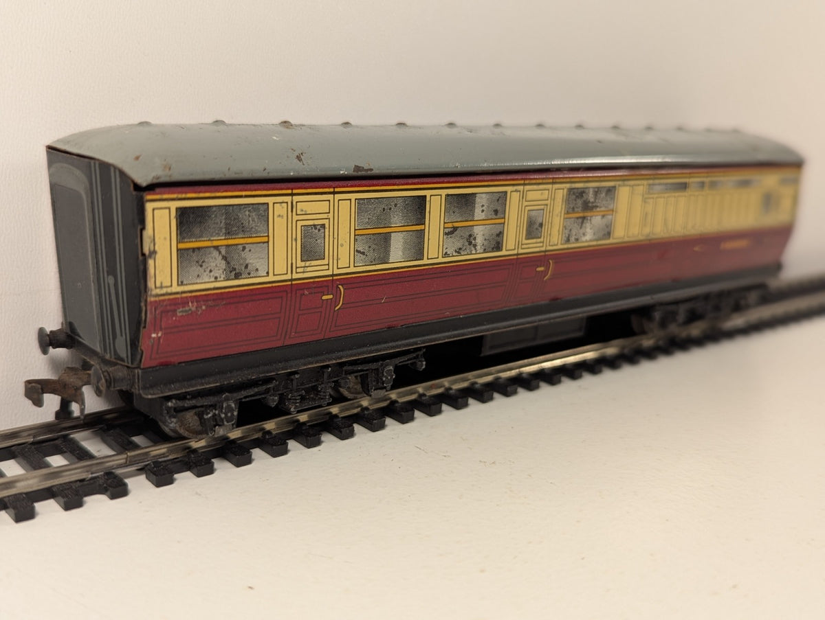Hornby Dublo OO Gauge LNER Gresley Corridor Brake Third Coach Crimson & Cream