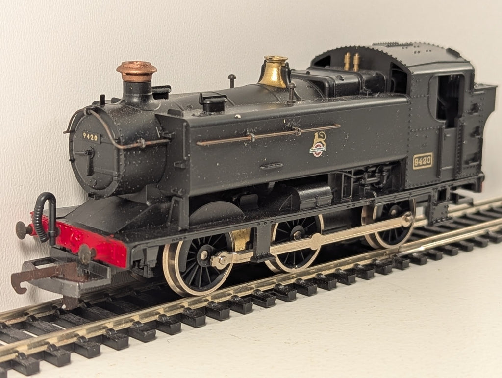 Lima OO Gauge Class 94XX 0-6-0T 9420 Steam Locomotive