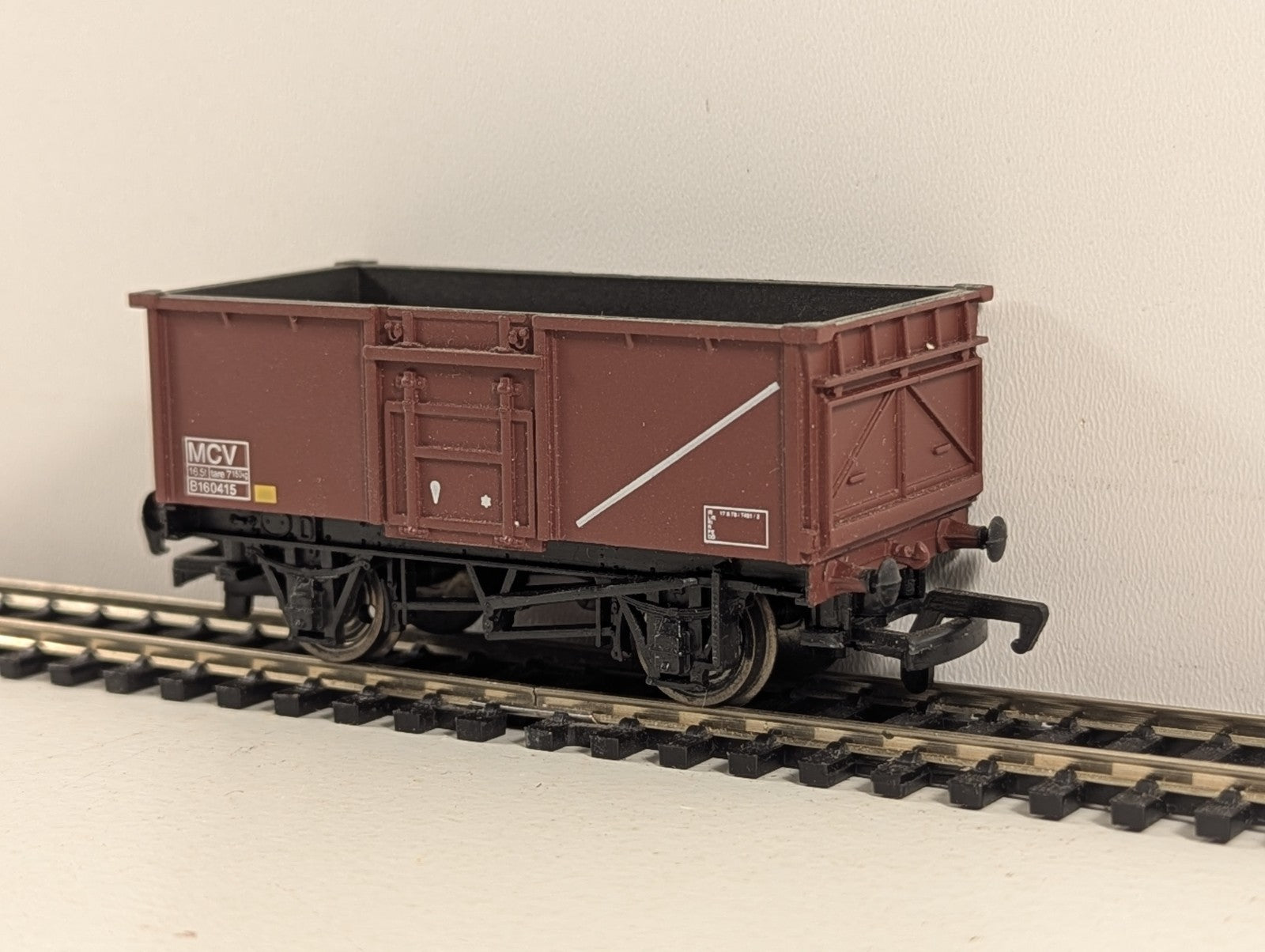 Bachmann 37-238A OO Gauge 16 Ton Steel MCV Mineral Wagon - Wrong Box