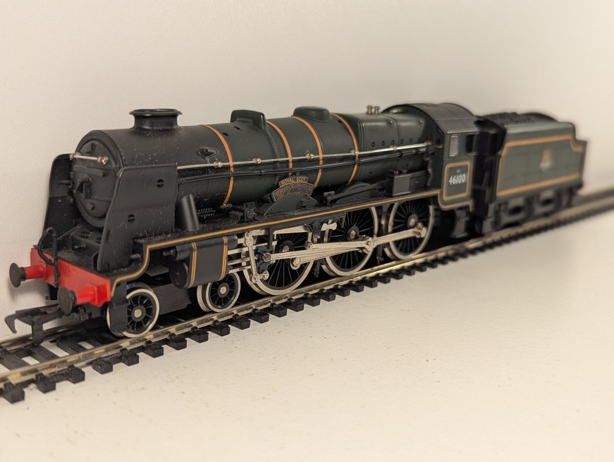 Airfix 54121-3 LMS Royal Scot 4-6-0 No.46100 BR Green