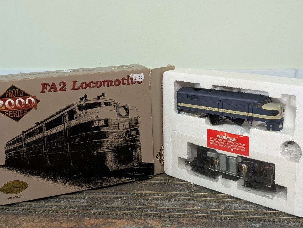 Proto 2000 8369 HO Gauge Alco FA2 Diesel Locomotive Missouri Pacific No. 353