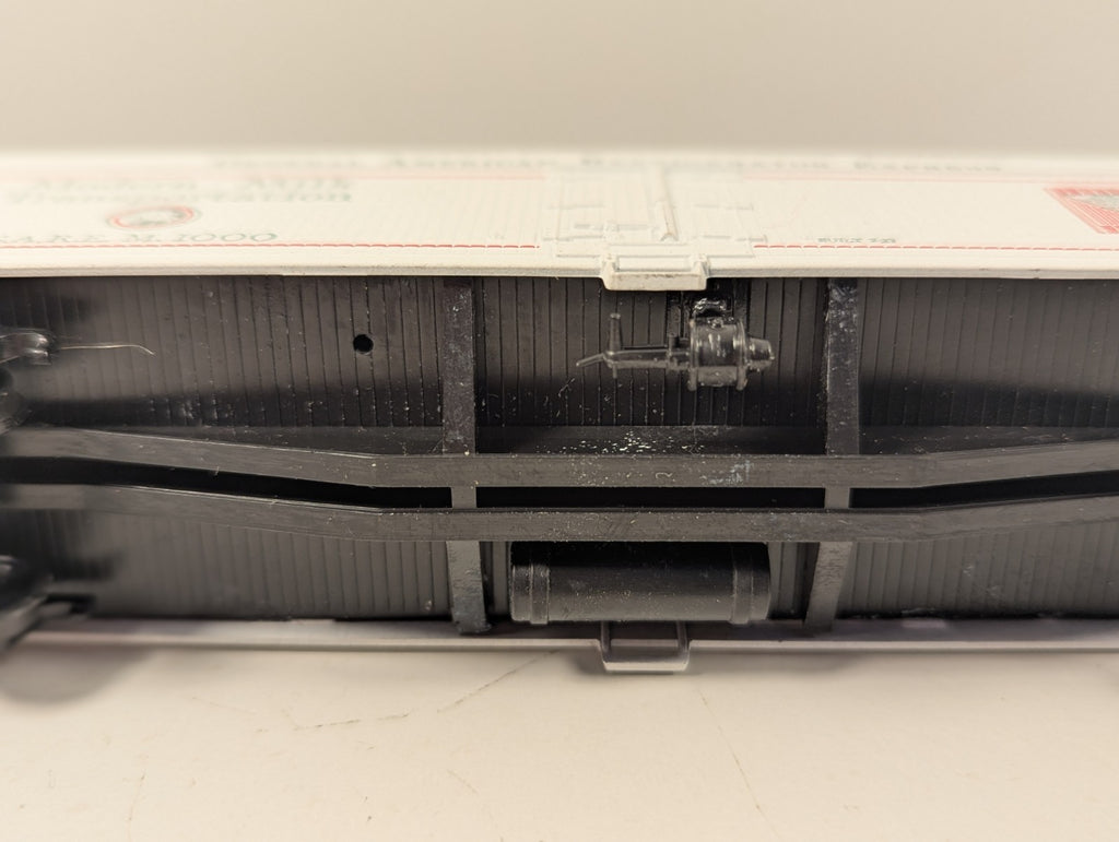 Athearn HO Gauge General America 50ft Express Reefer