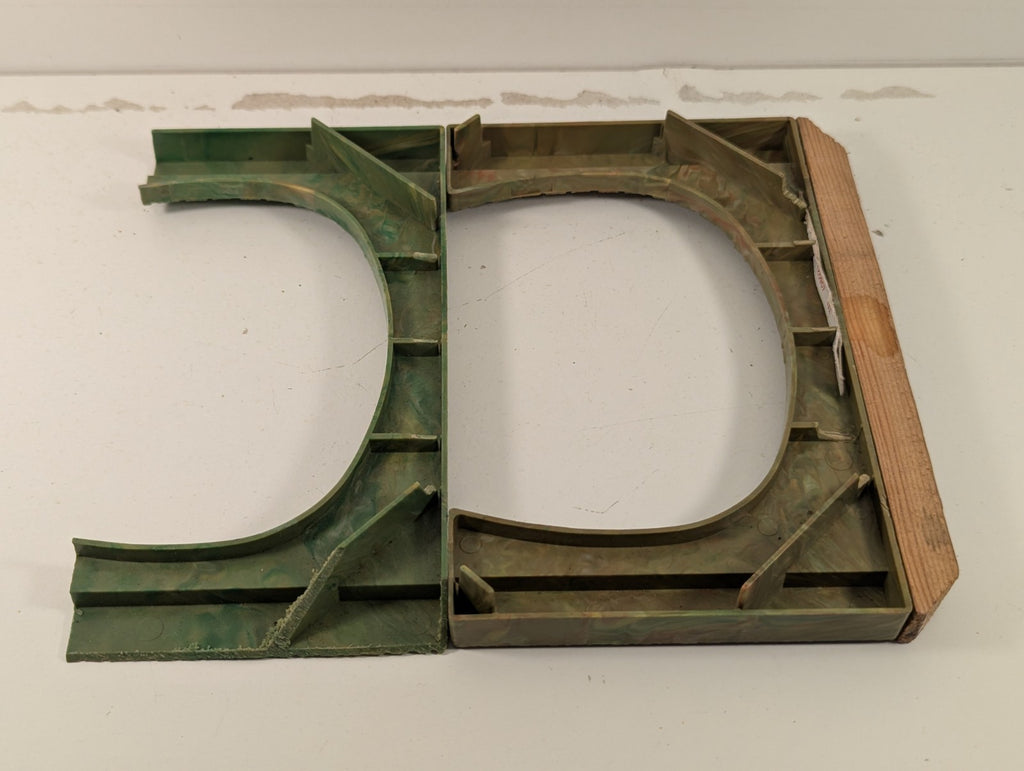 Hornby R164 OO Gauge Double Track Tunnel Portals - one portal is damaged