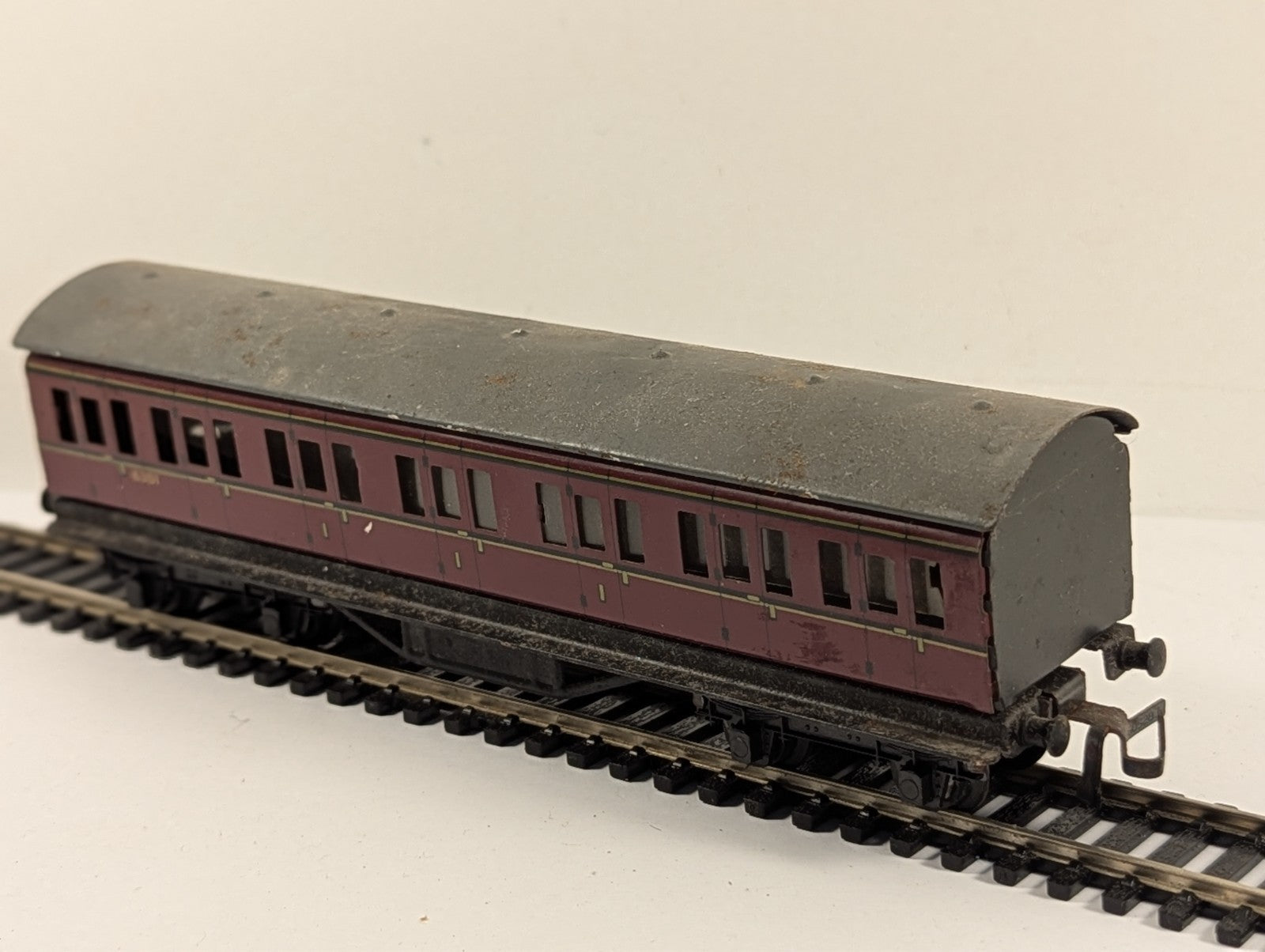Hornby Dublo BR Suburban 1st & 3rd Class Coach OO Gauge