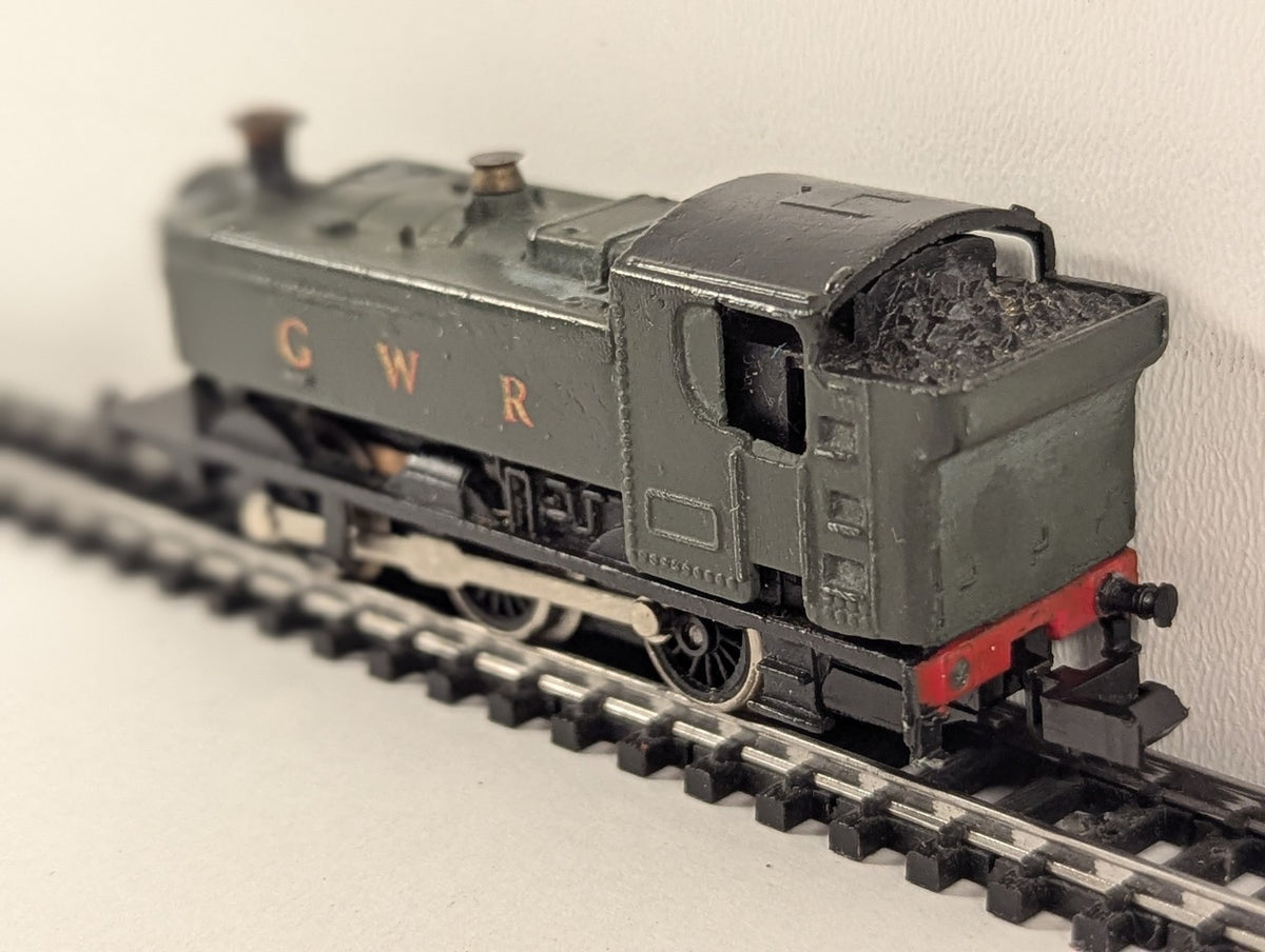 Graham Farish N Gauge GWR Class 94xx 0-6-0 Pannier Tank Steam Locomotive