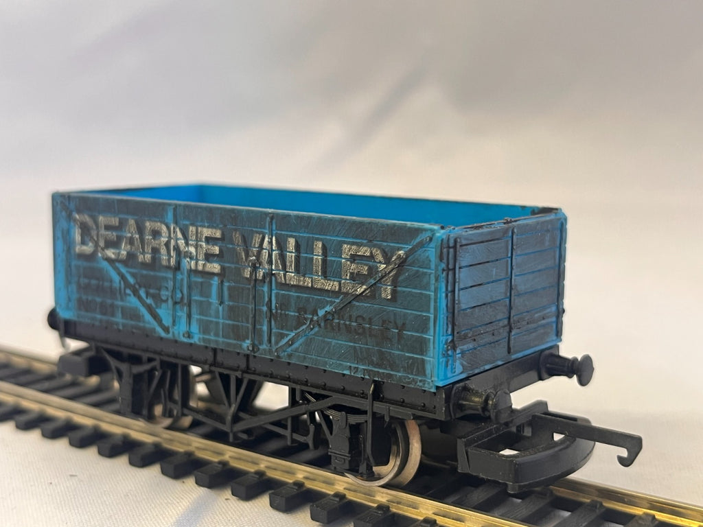 Lima OO Gauge Dearne Valley 7 Plank Wagon Weathered