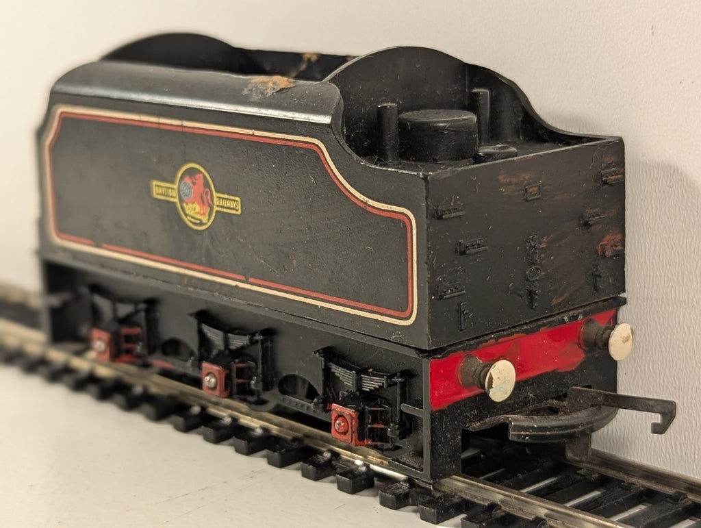 Tri-ang R30 OO Gauge Stanier Tender