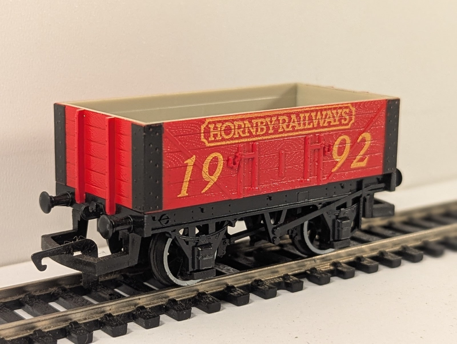 Hornby R.011 OO Gauge 'Hornby 1992' Open Wagon