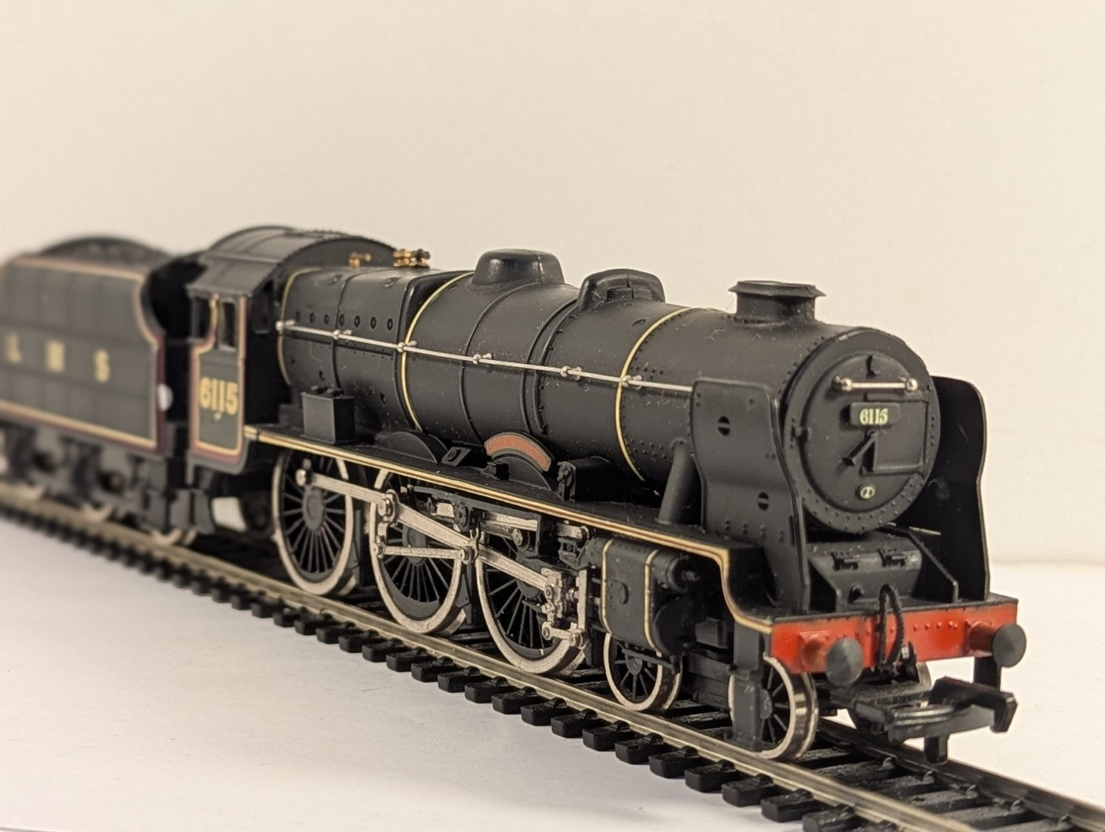 Mainline 37-056 OO Gauge Scots Guardsman 6115 - Boxed