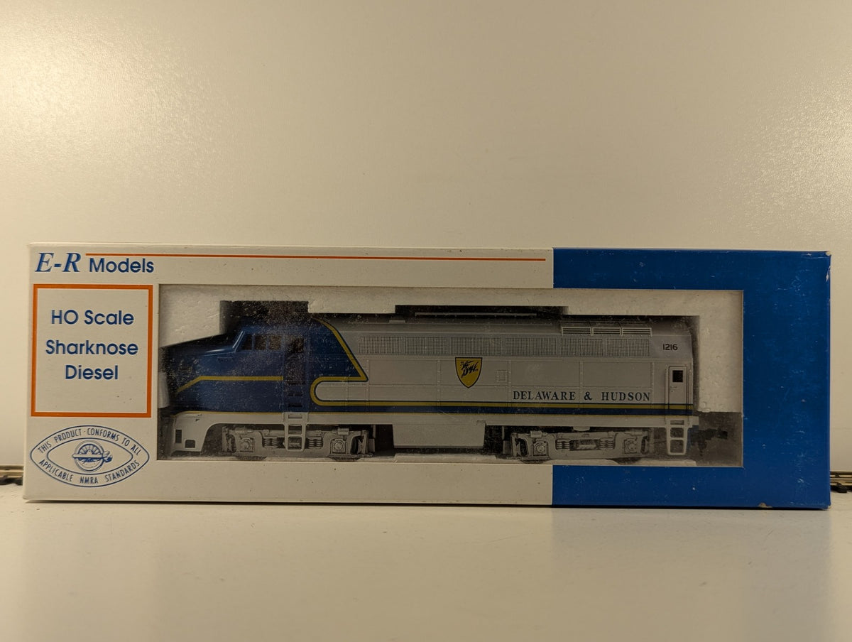 E-R Models HO Scale Sharknose Diesel Locomotive 1216 Delaware & Hudson