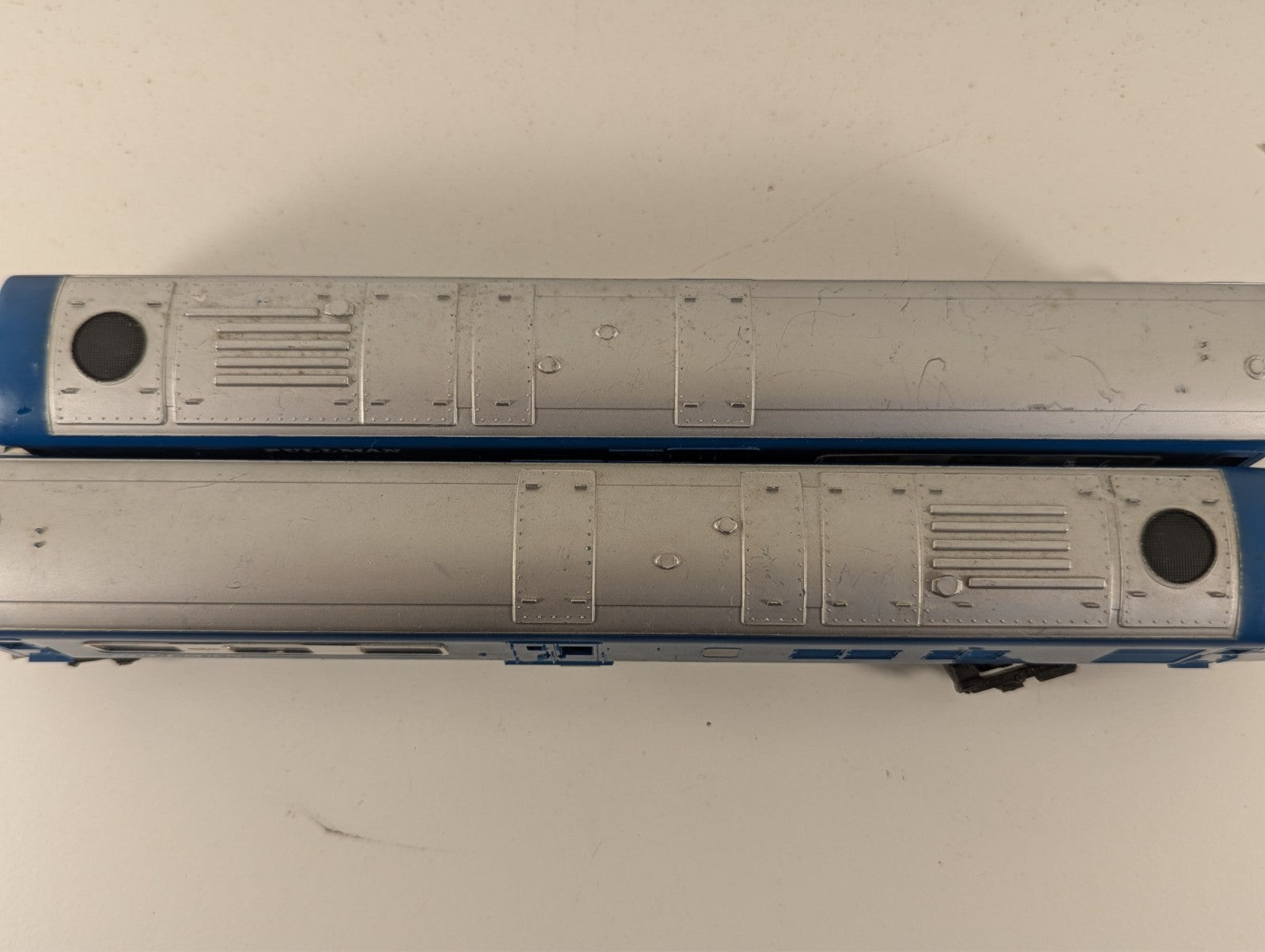 Tri-ang R555/R556 Blue Pullman Train Set OO Gauge