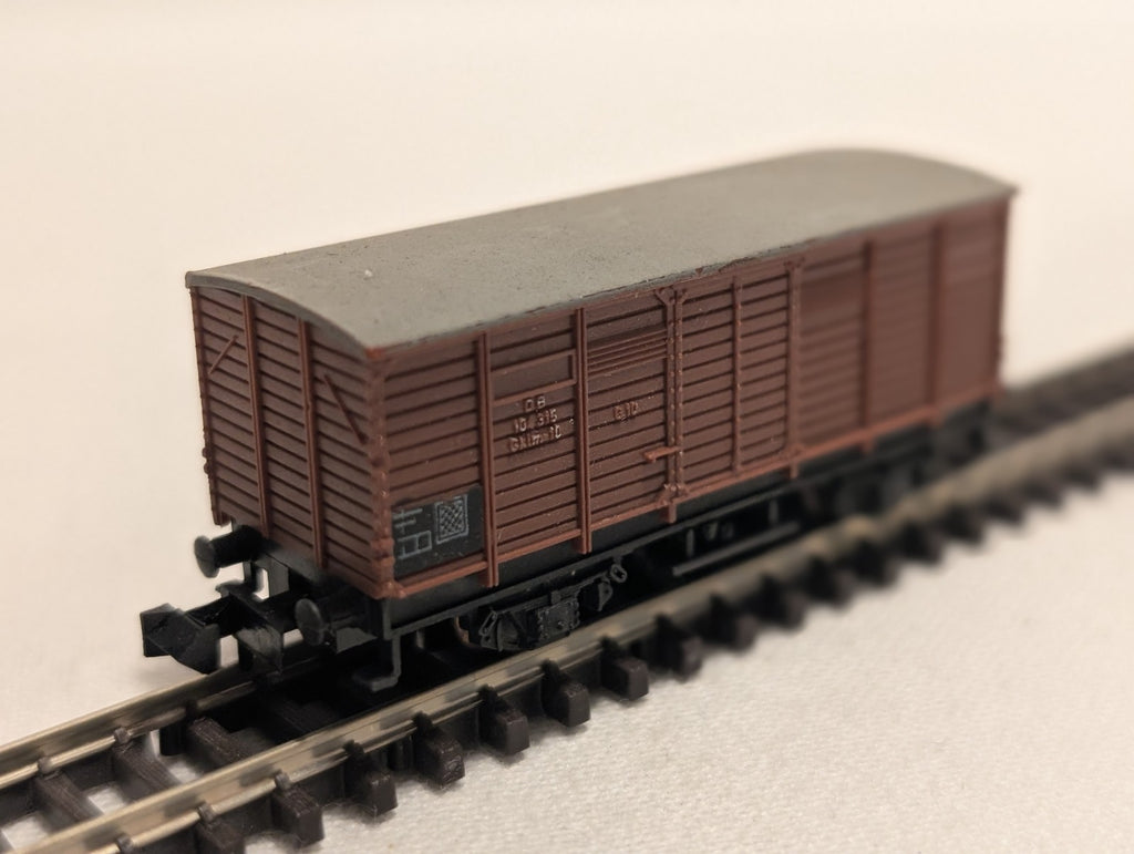 Minitrix 15173 N Scale DB Covered Wagon – 2 Axle – GR 20 150 824 – Brown