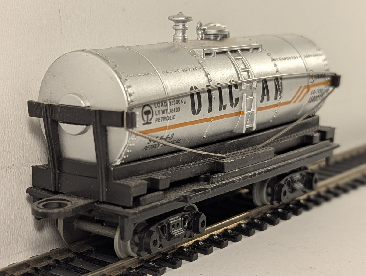 HO Gauge Oil Can Tanker Tank Wagon 6582318 Silver with orange stripe