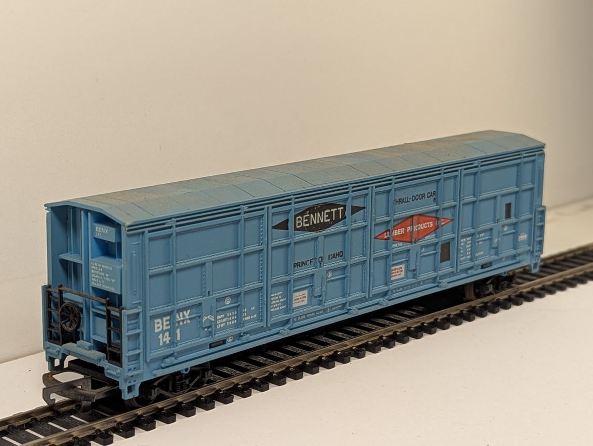 Life-Like Trains HO Gauge 50ft Thrall Door Box Car - Boxed