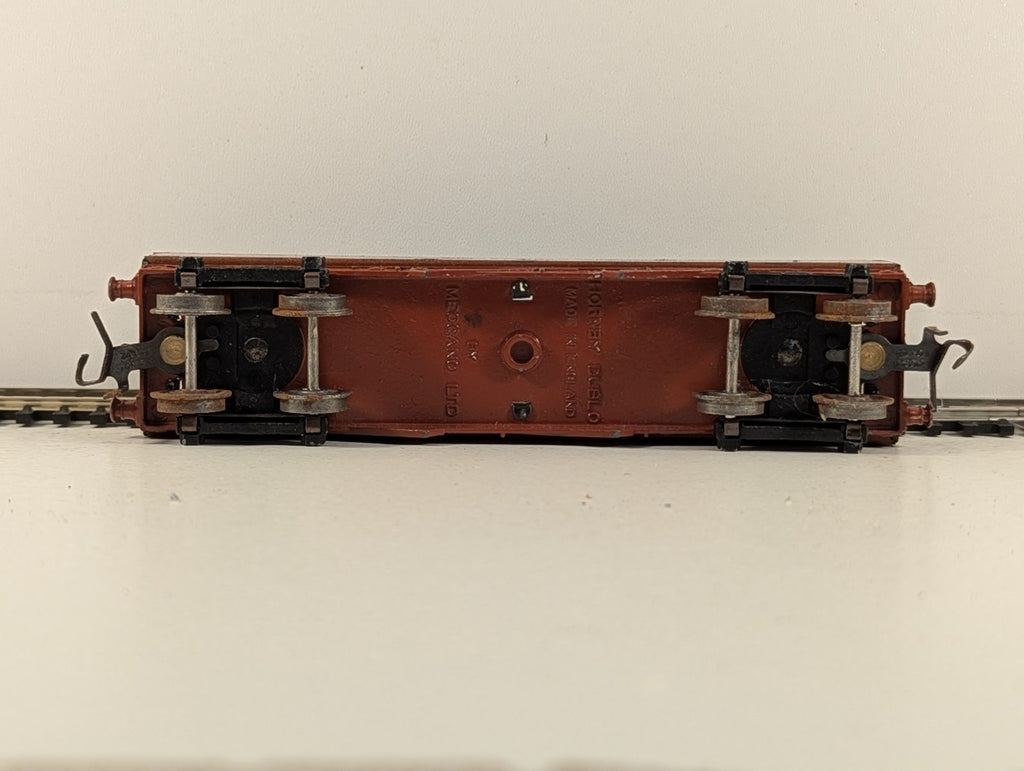 Hornby Dublo 32050 OO Gauge High Capacity Bogie Brick Wagon - Wrong Box