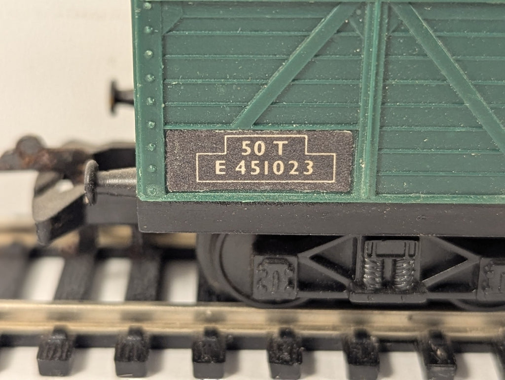 Playcraft HO Gauge 50-Ton Bogie Open Wagon Goods Wagon E 451023 BR Green