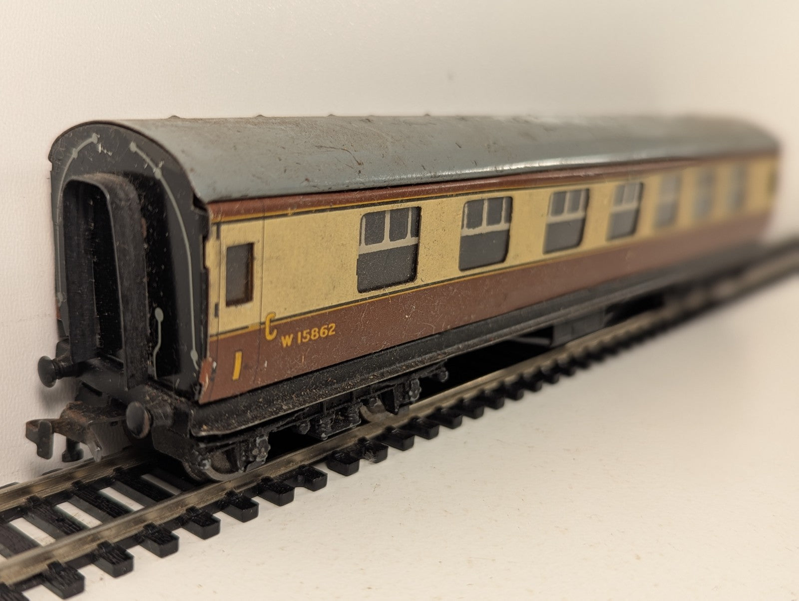 Hornby Dublo BR First Class Corridor Coach OO Gauge