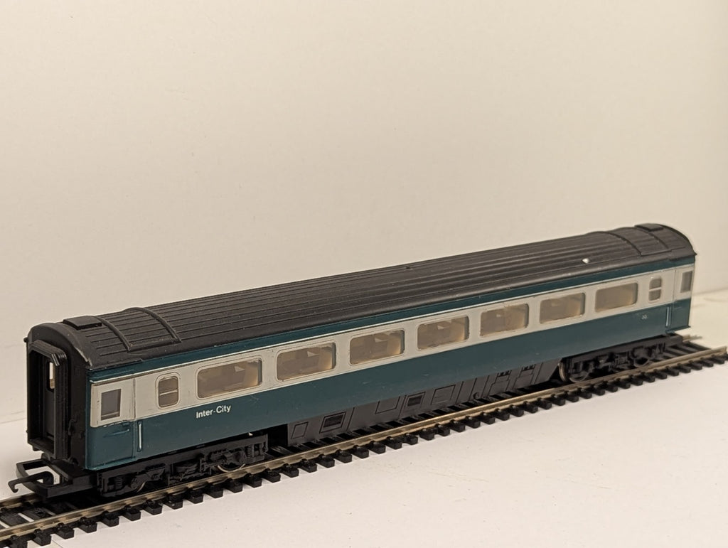 Hornby OO Gauge BR Inter-City Mk3 Passenger Coach