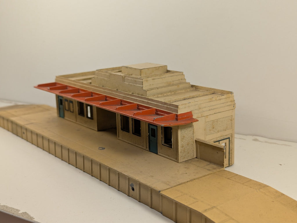 Hornby Dublo D1 Through Station OO Gauge