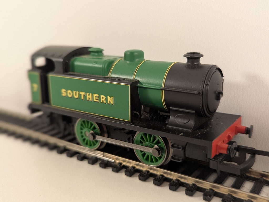 Hornby R2439 Southern 0-4-0T Industrial Locomotive – No. 7 – OO Gauge