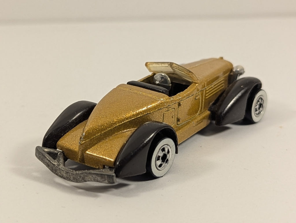 Hot Wheels 1:64 Auburn 852 Die-cast Model Car Gold with Black Fenders
