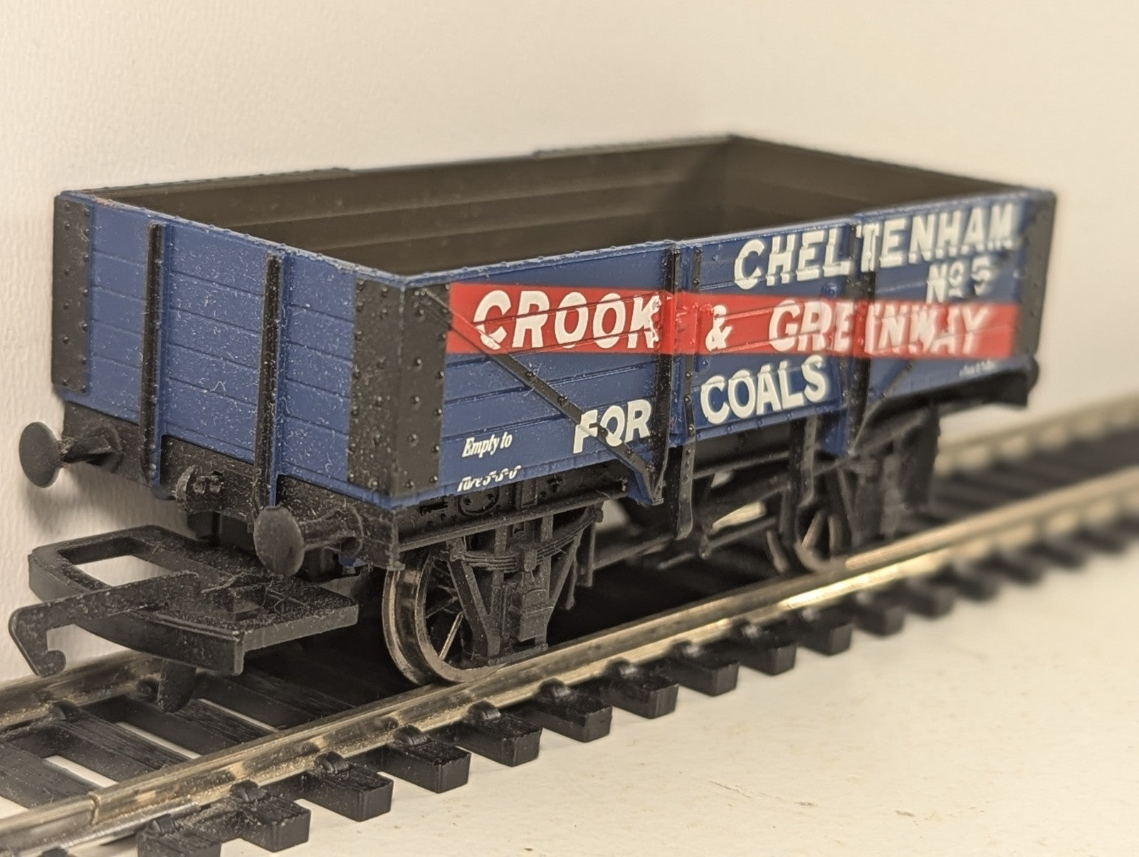 Hornby OO Gauge Crook & Greenway 5 Plank Wagon No. 5 Wagons
