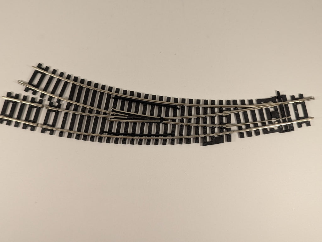 Hornby OO Gauge Right Hand Curved Point Track R8075
