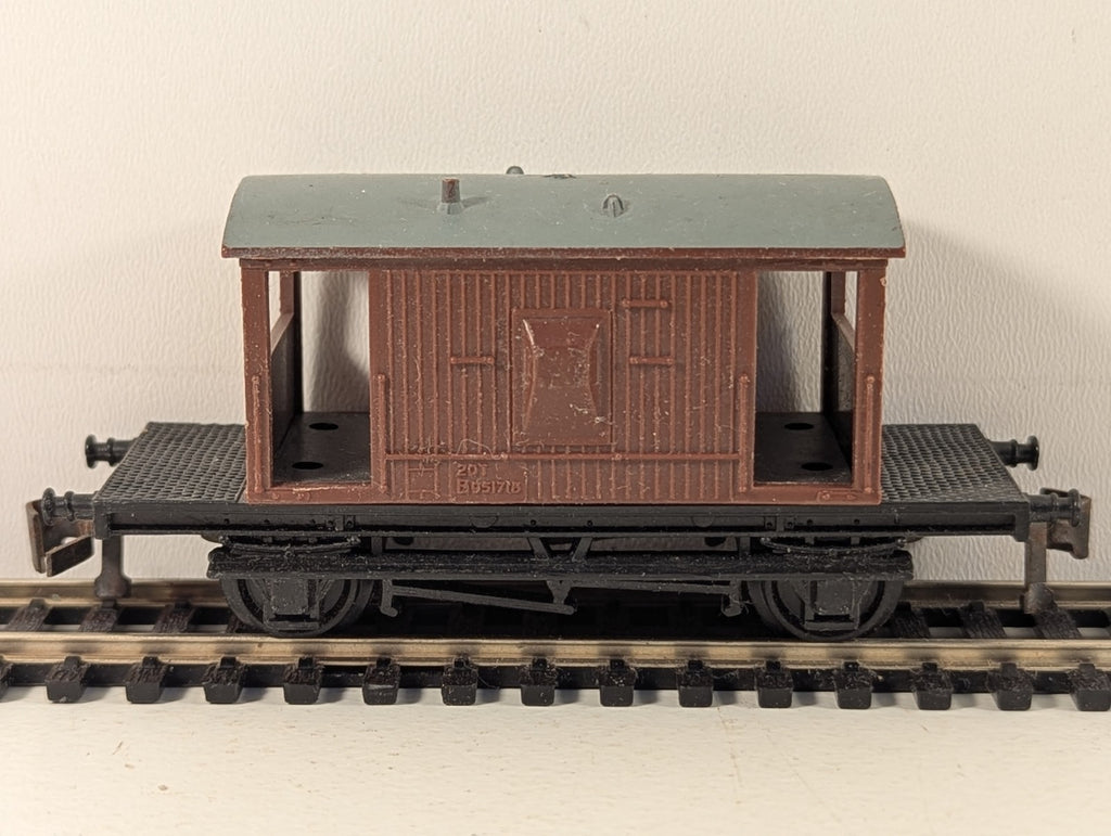 Playcraft Railways 20 Ton Brake Van OO Gauge