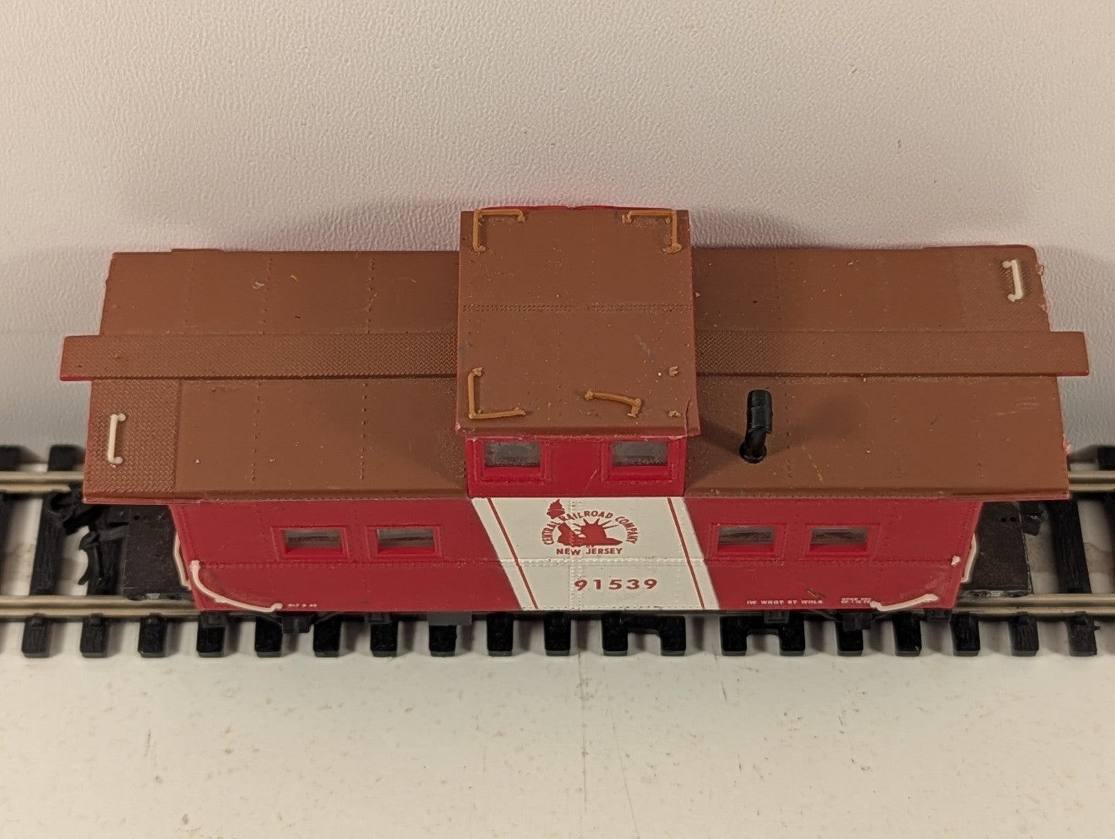 Life Like HO Gauge New Jersey Cupola Caboose