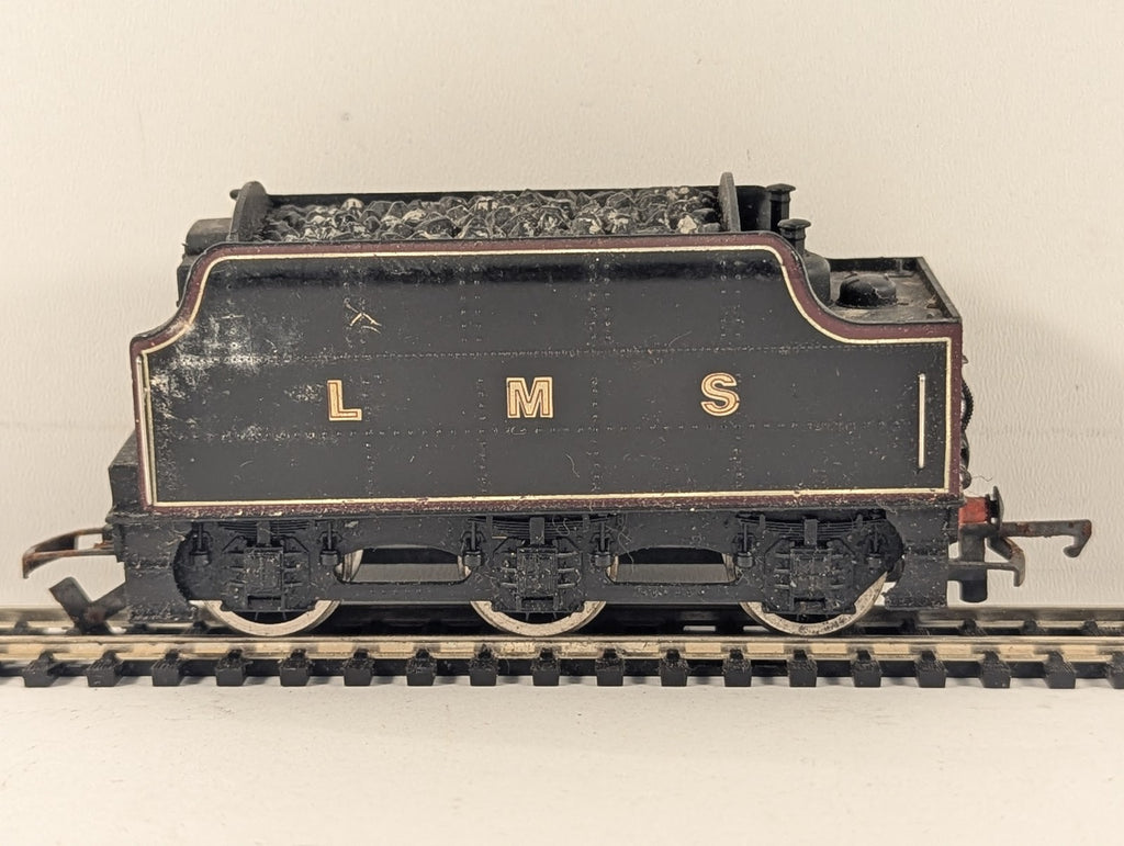 Mainline OO Gauge LMS Fowler 3500 Gallon 6-Wheel Tender LMS Black