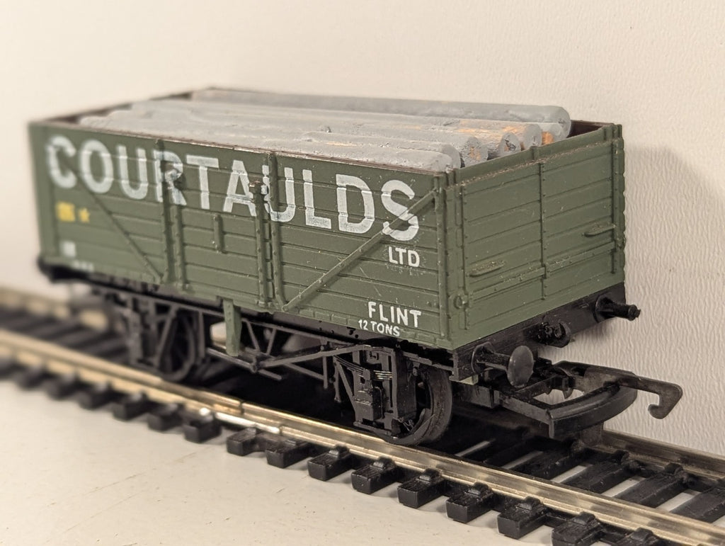 Dapol B169 OO Gauge Courtaulds 7 Plank Wagon - Boxed