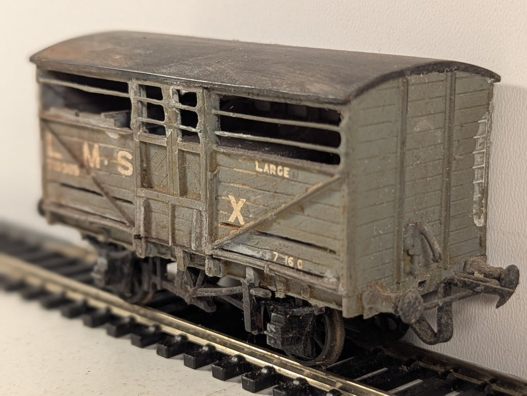 Kit Built OO Gauge LMS Large Cattle Van Cattle Wagon 710043 LMS Grey