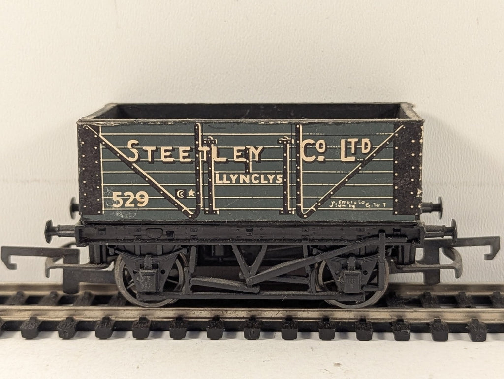 Dapol OO Gauge 7 Plank Open Wagon 'Steetley Co. Ltd.' Goods Wagon 529