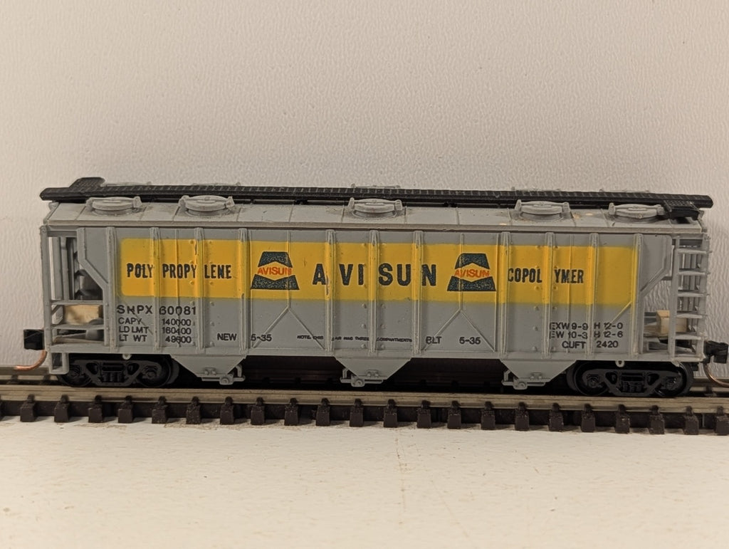 Bachmann N Gauge Avisun 47ft Covered Hopper