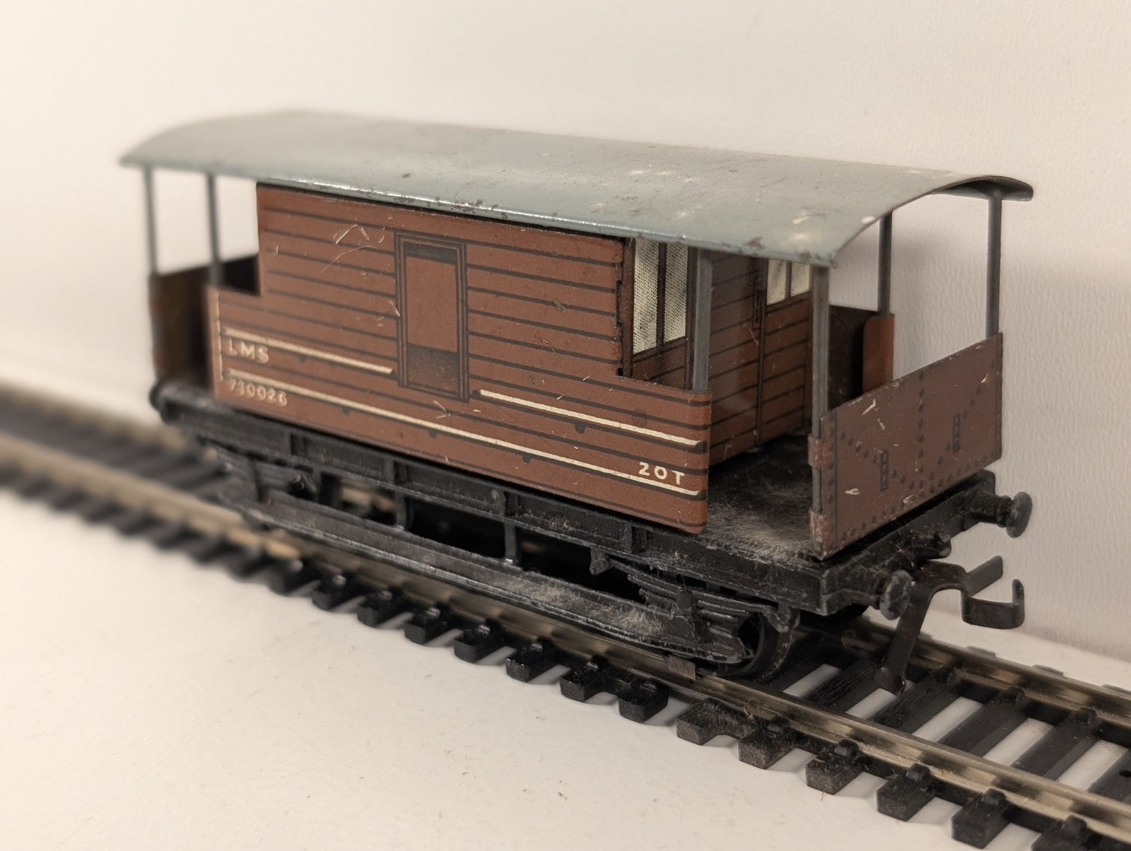Hornby OO Gauge LMS 20 Ton Brake Van